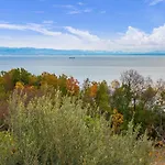 Beautiful Home In Medveja With House Sea View Vakantiehuis *