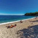 Vakantiehuis Beautiful Home In Medveja With House Sea View Medveja
